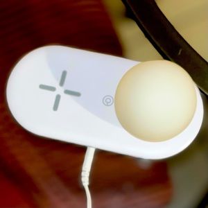 3/13💄onn. Wireless Charging Bubble Lamp, 5 Watt